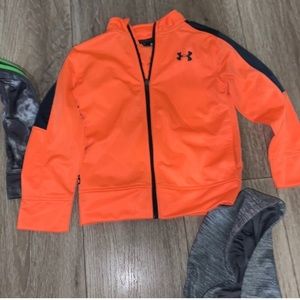 Kids Under Armour sweater ‼️EUC‼️